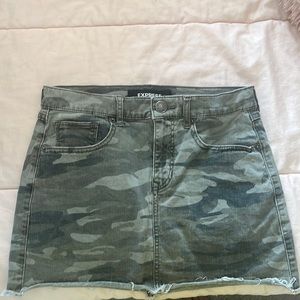 Express Jean Green Tones Skirt Size 0 Perfect Condition!!!